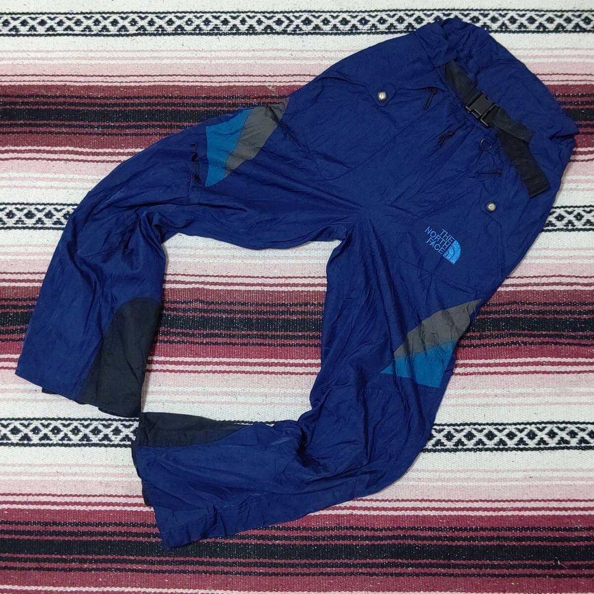 ラスト1着◎【THE NORTH FACE】ノースフェイス スノー ウエア スノボ スキー パンツ ネイビー 紺 アウトドア 撥水 メンズ サイズM/Y4851j