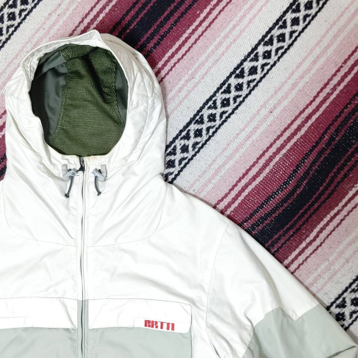  small size *[BURTON] Barton snow wear snowboard ski jacket outdoor white gray white ash men's size XS/Y5394j