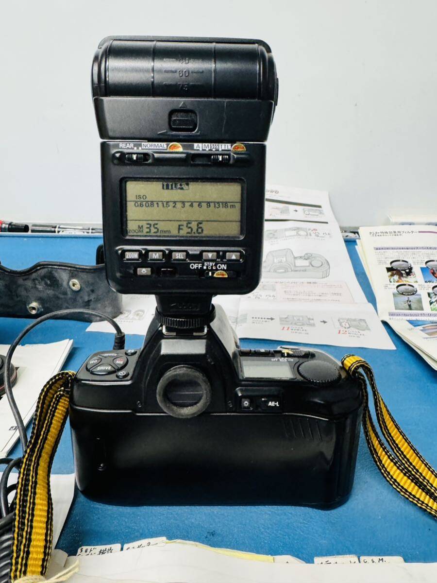 全国配送無料 昭和レトロ Nikonニコン 一眼レフ カメラ F-801 全国配送無料 昭和レトロ Nikonニコン 一眼レフ カメラ F-801