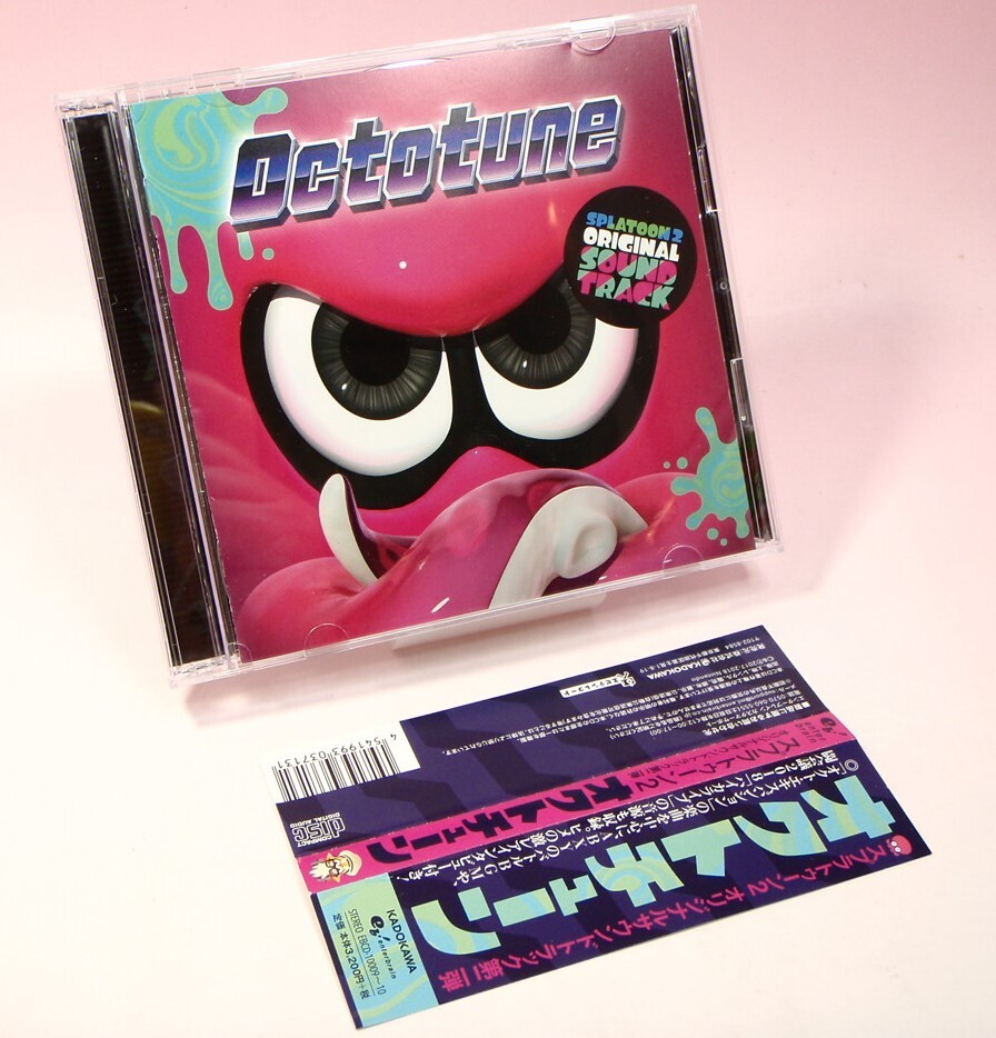 中古 CD 2枚セット SPLATOON2 ORIGINAL SOUNDTRACK Octotune & 初回限定版 Splatune2 イカすギターピック付 スプラトゥーン オクトチューン_画像8