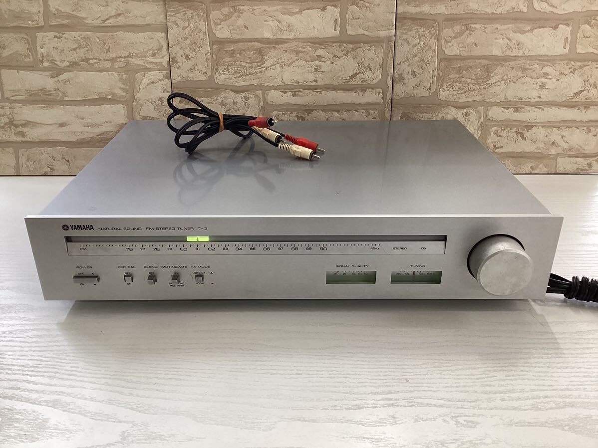 ★ 通電確認のみ　YAMAHA T-3 NATURAL SOUND FM STEREO TUNER ヤマハ FMステレオチューナー_画像1