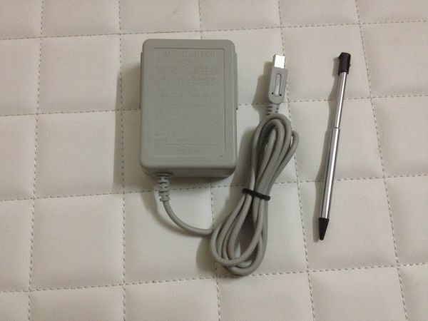 3ds充電器 電源ACアダプター と 3dsタッチペンセット★_画像1