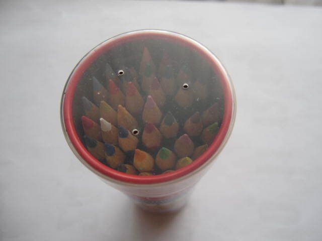 新品同様　FABER-CASTELL ファーバーカステル　丸缶ケース　36色セット TFC-CPK/36C　水彩色鉛筆　色鉛筆_画像3