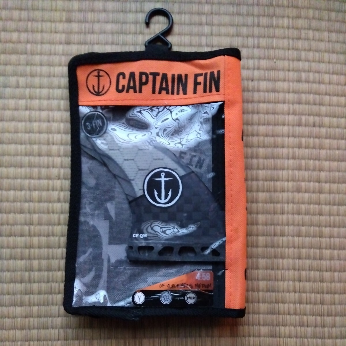 Captain Fin Medium 3 штуки устанавливают будущую цену 14500 иен