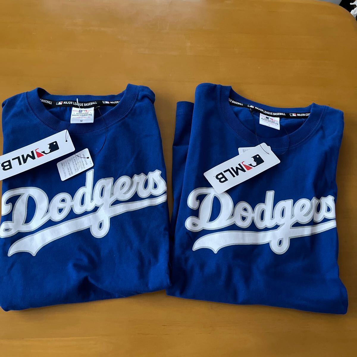 Mサイズ Ｌサイズ二枚セット新品　MLB 半袖シャツ ロサンゼルス　ドジャース　大谷翔平　メジャーリーグ　ロゴTシャツ_画像1