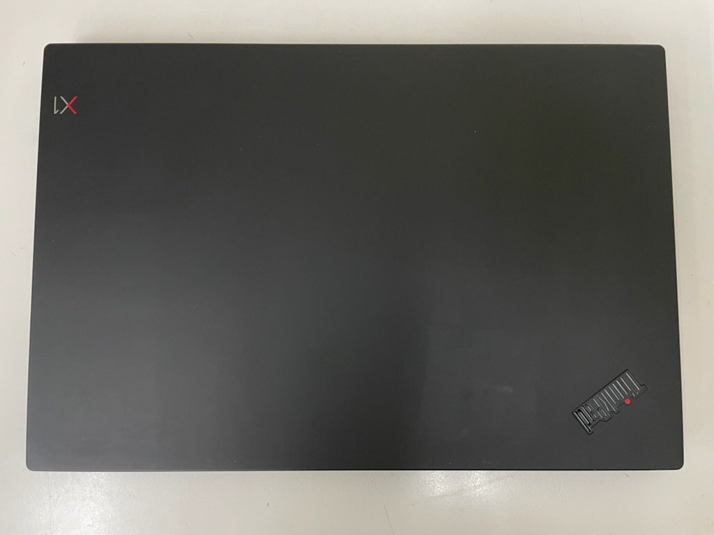 【UEFI起動確認済み／中古】ThinkPad X1 Carbon [TYPE 20KG-S20H00] (Core i5-8250U, RAM8GB, SSD 無し) ACアダプタ付き●UEFI-BATT NG /⑤_画像2