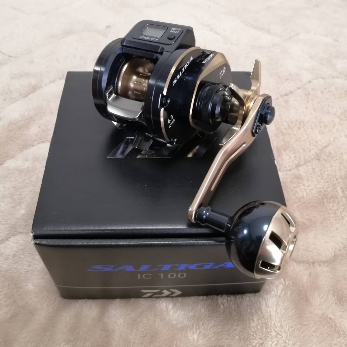 DAIWA ソルティガic100 右巻き 新品未使用 - アウトドア・釣り・旅行用品 DAIWA ソルティガic100 右巻き 新品未使用 - アウトドア・釣り・旅行用品