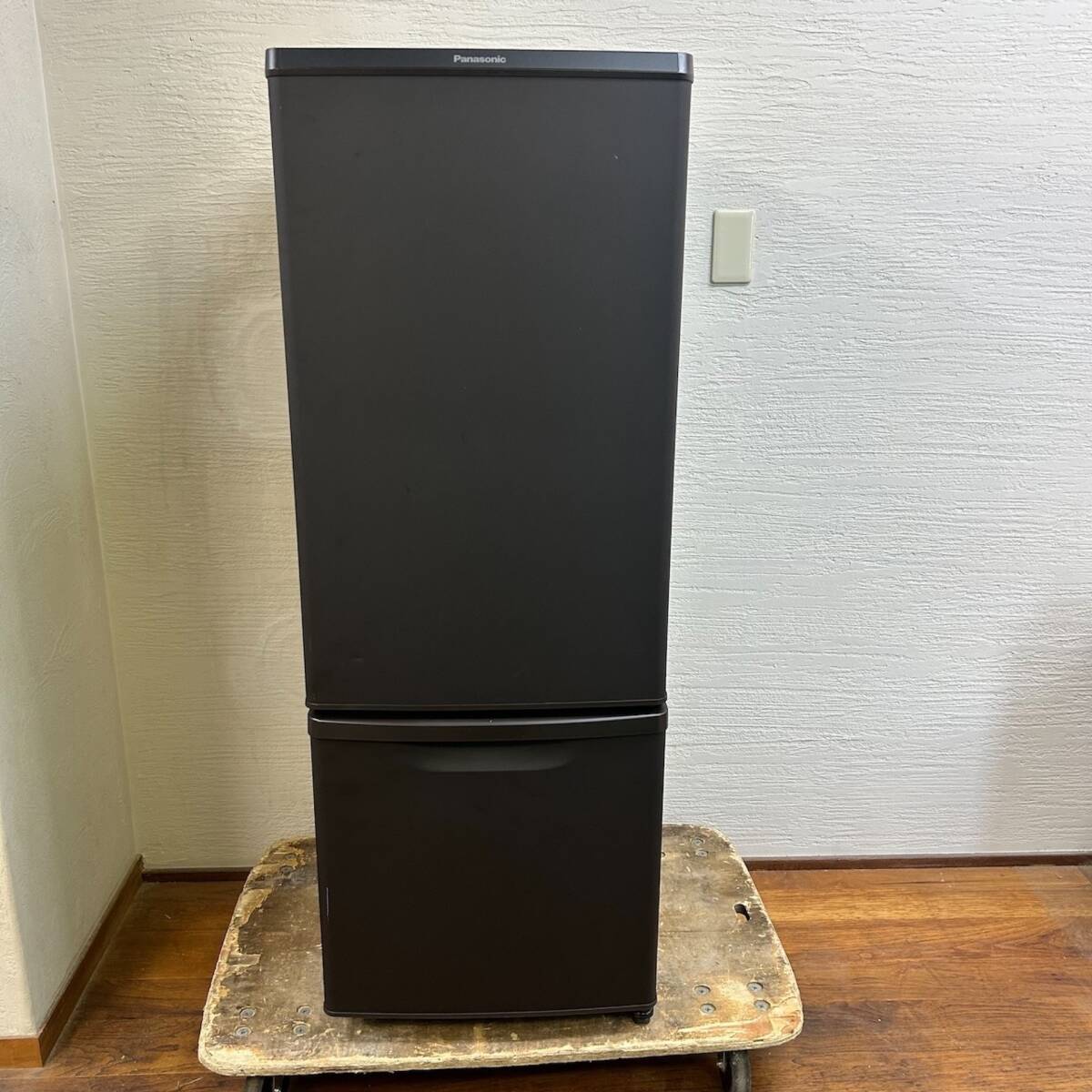 パナソニック 168L 2ドア 冷凍冷蔵庫 NR-B17DW-T マットビターブラウン 2020年製 右開き ノンフロン/セカンド 中古 現状品 A-1_画像1