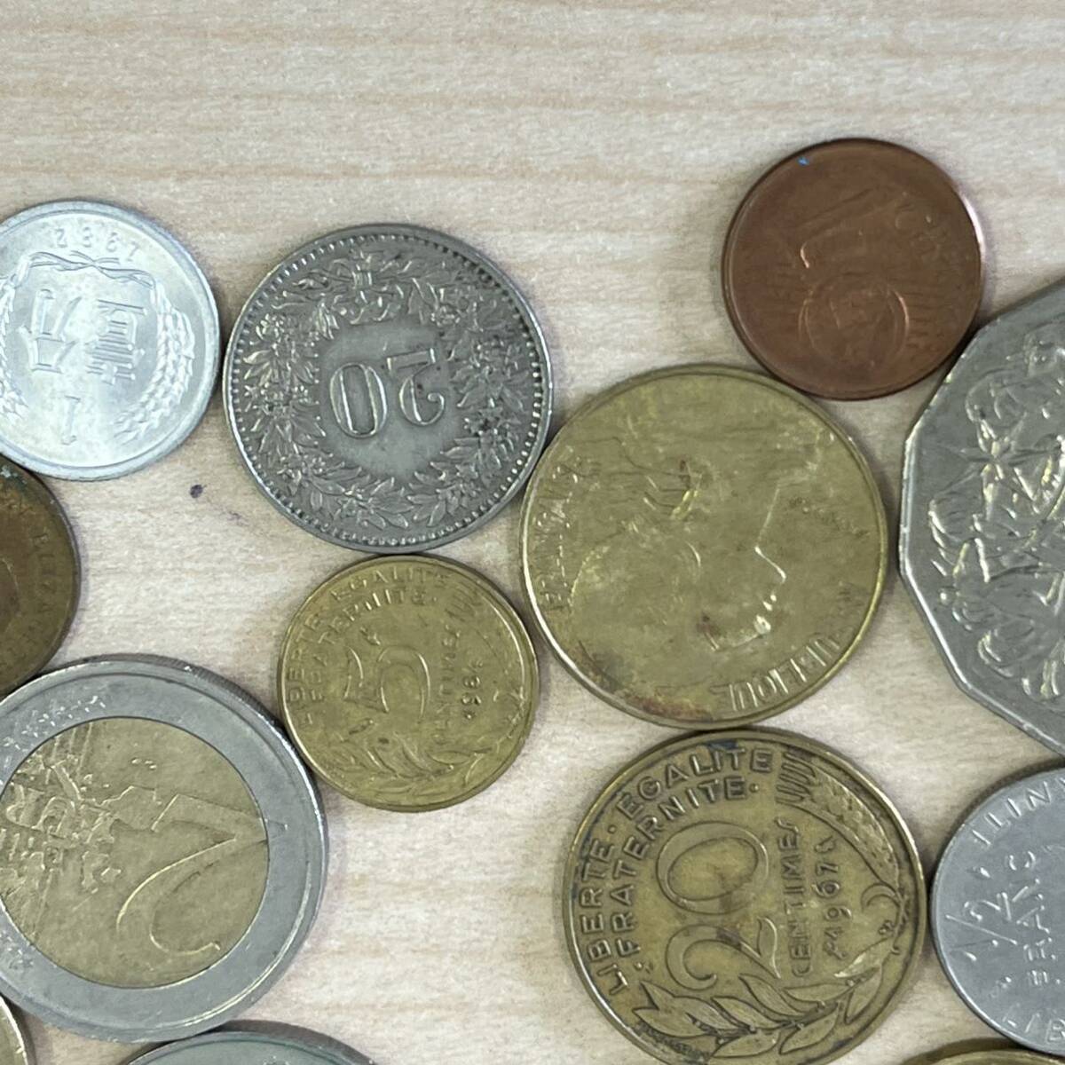 【T0319】海外 外国 古銭 硬貨 通貨 貨幣 コイン コレクション EURO CENT オーストラリア 中華人民共和国 五拾圓 1/2FRANC他 約122.4g_画像4