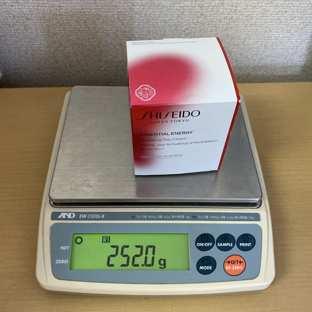 【TS0317】 SHISEIDO 資生堂 エッセンシャルイネルジャ ハイドレーティング デークリーム 50g 開封済 数回使用？ SPF20 PA+++の画像7