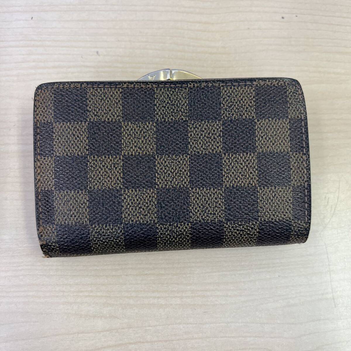 【TK0319】LOUIS VUITTON ルイヴィトン ダミエ ヴィエノワ 財布 二つ折り財布 CA0098 破れ箇所あり_画像2