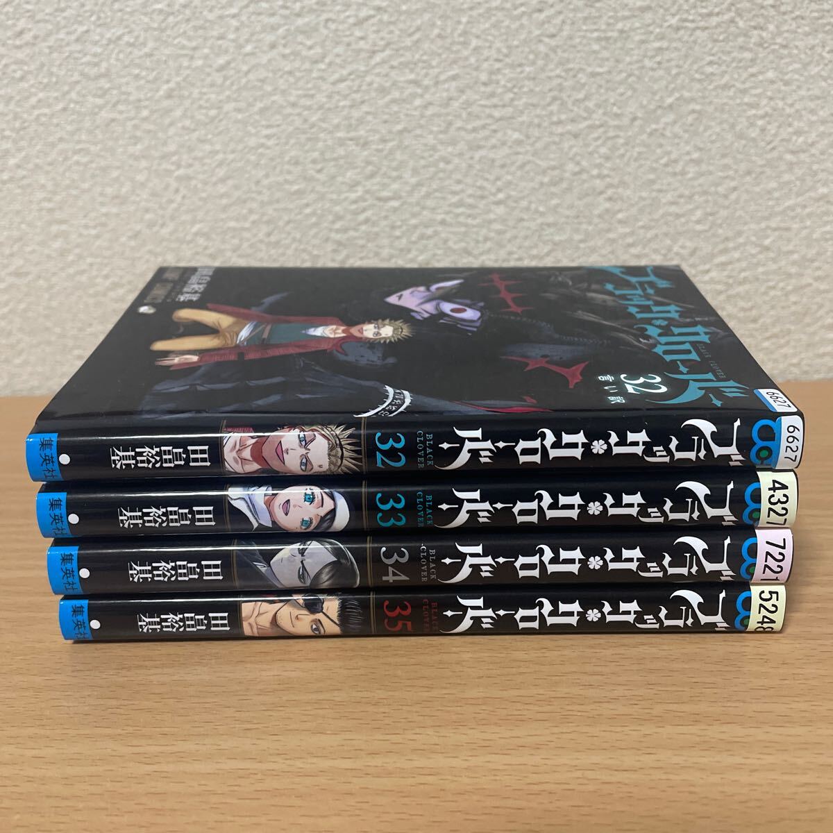 ★【発送は土日のみ】ブラッククローバー　32.33.34.35巻　4冊セット（レンタル品）★