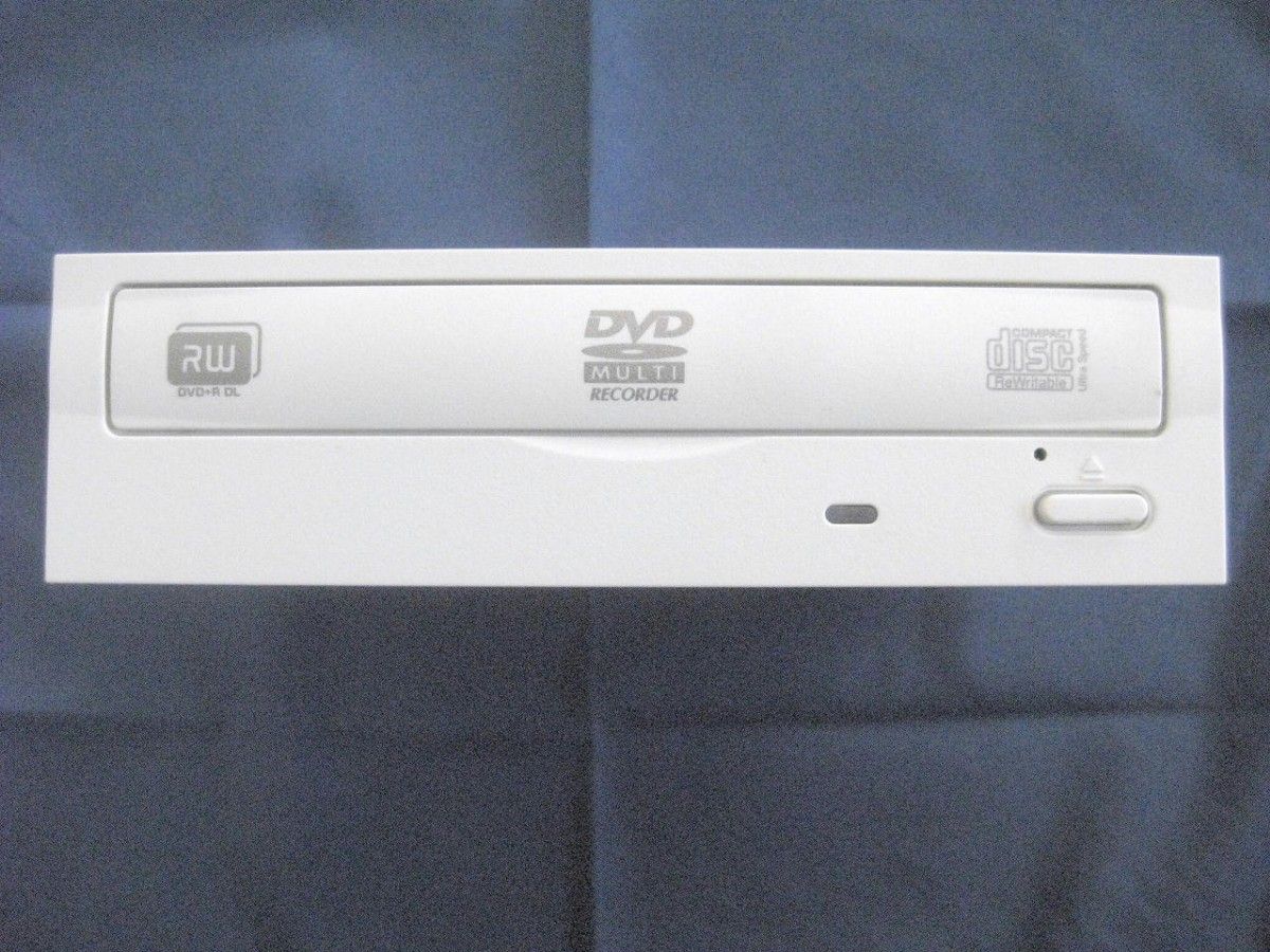 DVDスーパーマルチドライブ SATA 内蔵型