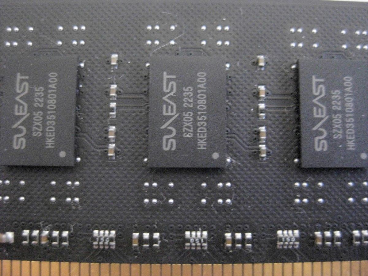 SUNEAST デスクトップPC用メモリ DDR3-1600MHz(8GB) 2枚