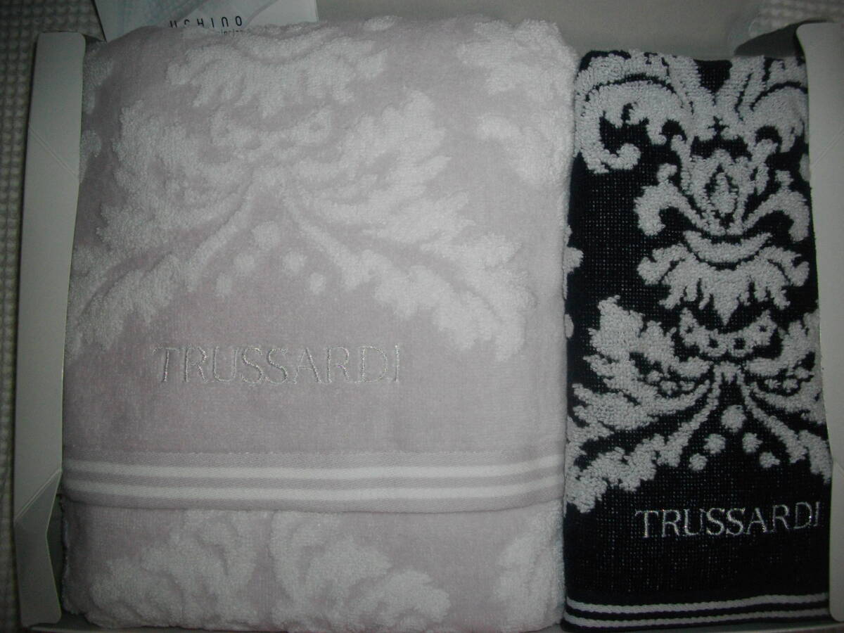 【トラサルディ・TRUSSARDI 】　バスタオル ＆ フェイスタオル　★_画像1