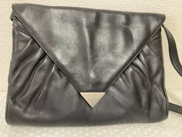 ★ CELINE セリーヌ / 2WAY クラッチバッグ ショルダーバッグ レザー ブラック レディース ブランド 中古品 藤487_画像2