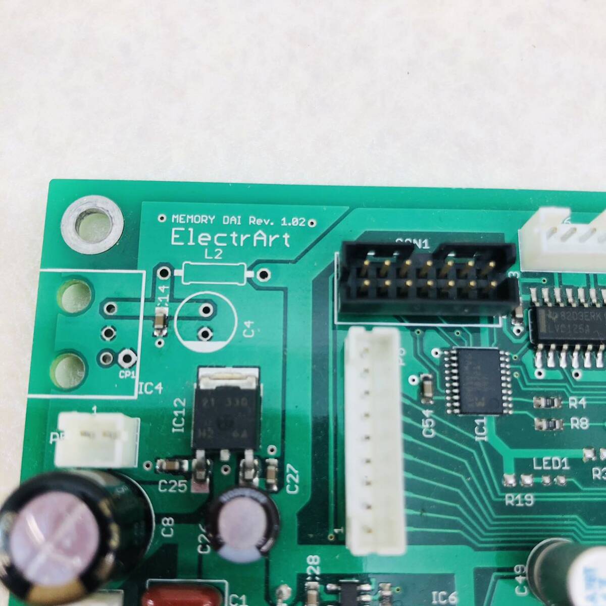 F2293★ SDRAMメモリーDAI Rev.1.02 ElectrArt オーディオ　DAI基板　ボード　_画像3