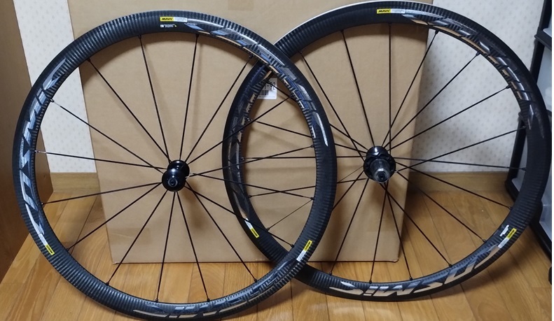 MAVIC マヴィック　マビック　COSMIC CARBON 40 ELITE コスミック　カーボン　40 エリート　コスカボ　シマノフリー　USED