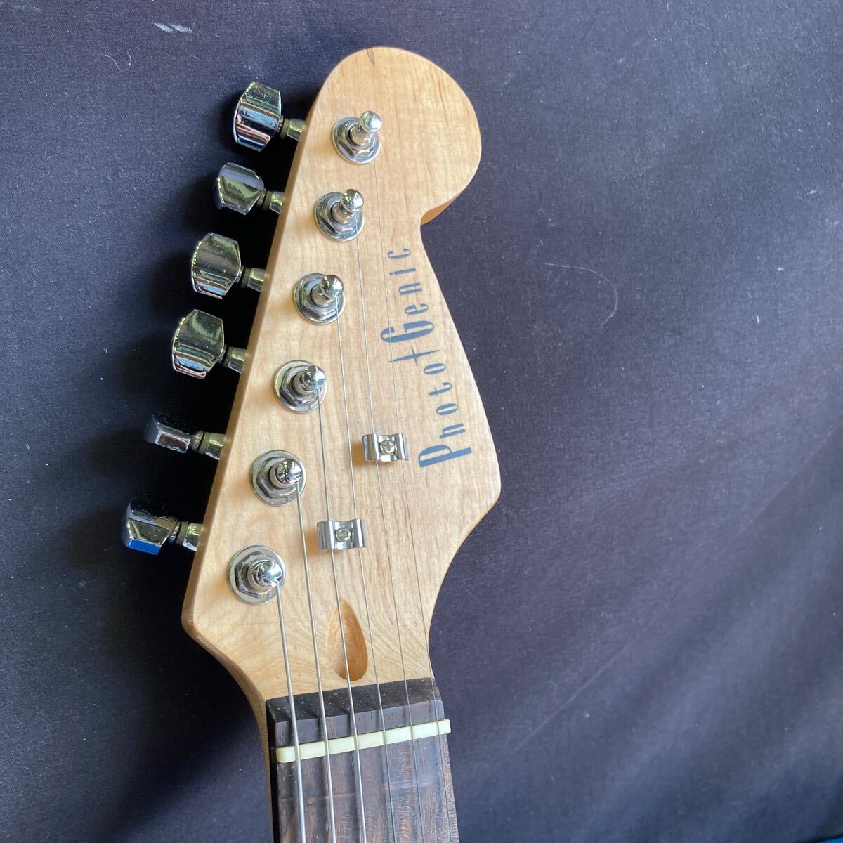 Photogenic フォトジェニック エレキギター ギター 弦楽器 ケース付き レッド 安58の画像5