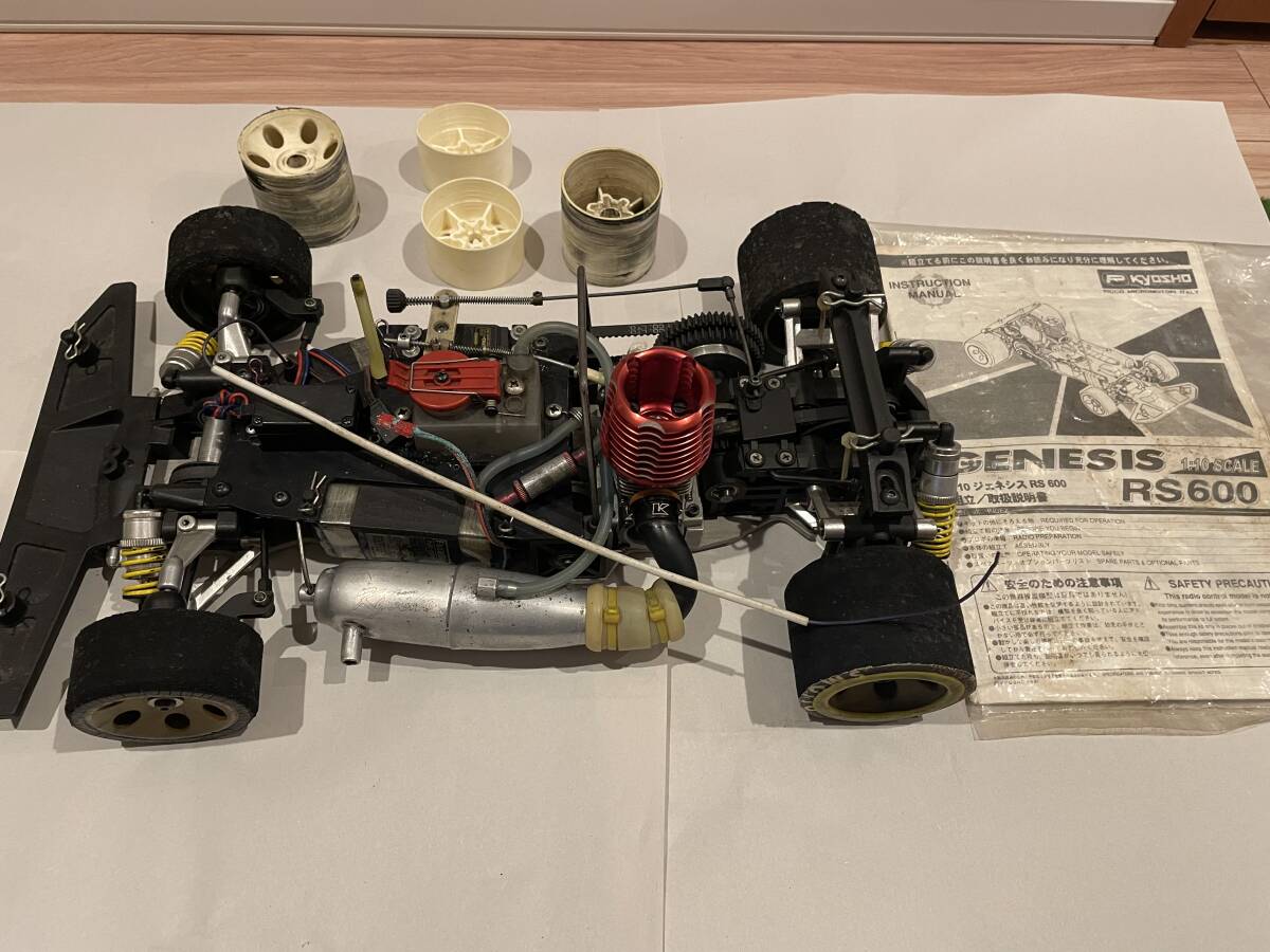 Yahoo!オークション - エンジンラジコンカー 京商Genesis RS600 Yahoo!オークション - エンジンラジコンカー 京商Genesis RS600