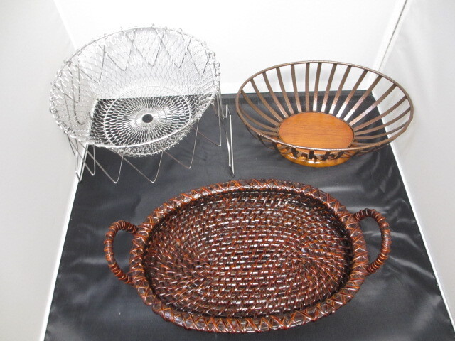 盛りカゴ　用途色々（フルーツ・お菓子など）編みカゴ・折りたたみ式カゴ・金属製など　３種類　_画像2