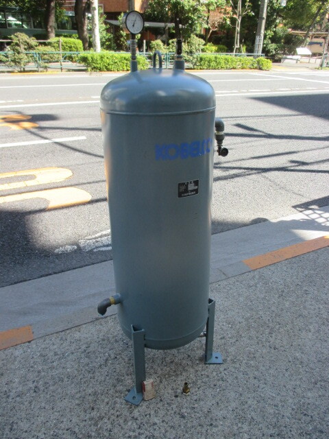 t678★ＫＯＢＥＬＣＯ　空気槽　0.2ｍ3　2007年5月製　コンプレッサー用補助タンク　200Ｌ