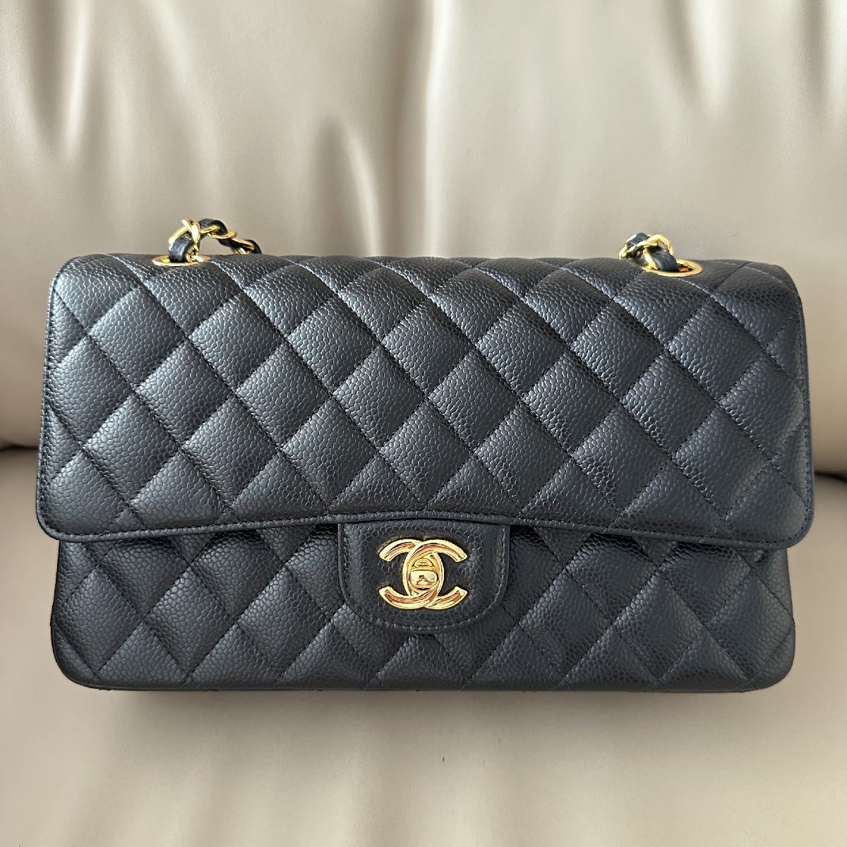 新品未使用 ◆CHANEL シャネル◆ A01112 キャビアスキン ダブルフラップマトラッセ ハンド チェーンショルダーバッグ レディースの画像1