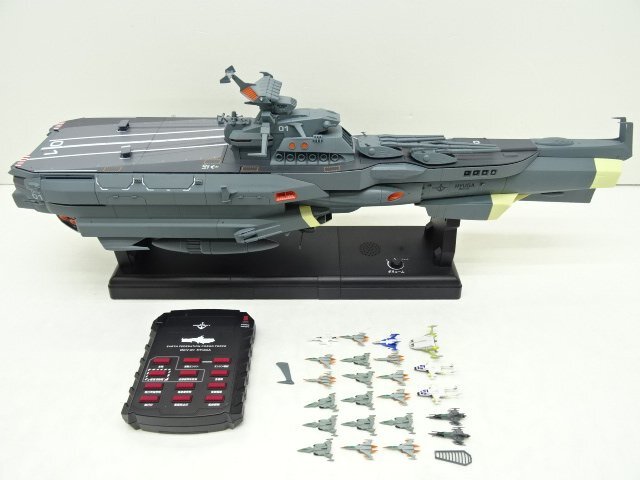 35MS●送料無料 Hachette アシェット ドレッドノート改級戦闘空母 DCV-01 HYUGA ヒュウガ 1/350スケール 本体のみ 現状品 宇宙戦艦ヤマト_画像1