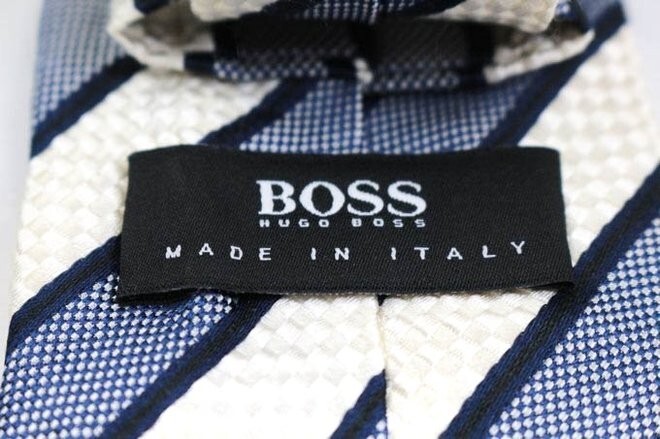 ヒューゴボス シルク ストライプ柄 高級 イタリア製 ブランド ネクタイ メンズ ネイビー 良品 HUGO BOSS ドイツ高級紳士服ブランド_画像4