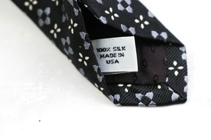 バーニーズニューヨーク シルク 花柄 小紋柄 USA製 ブランド ネクタイ メンズ ブラック 良品 BARNEYS NEW YORKの画像5