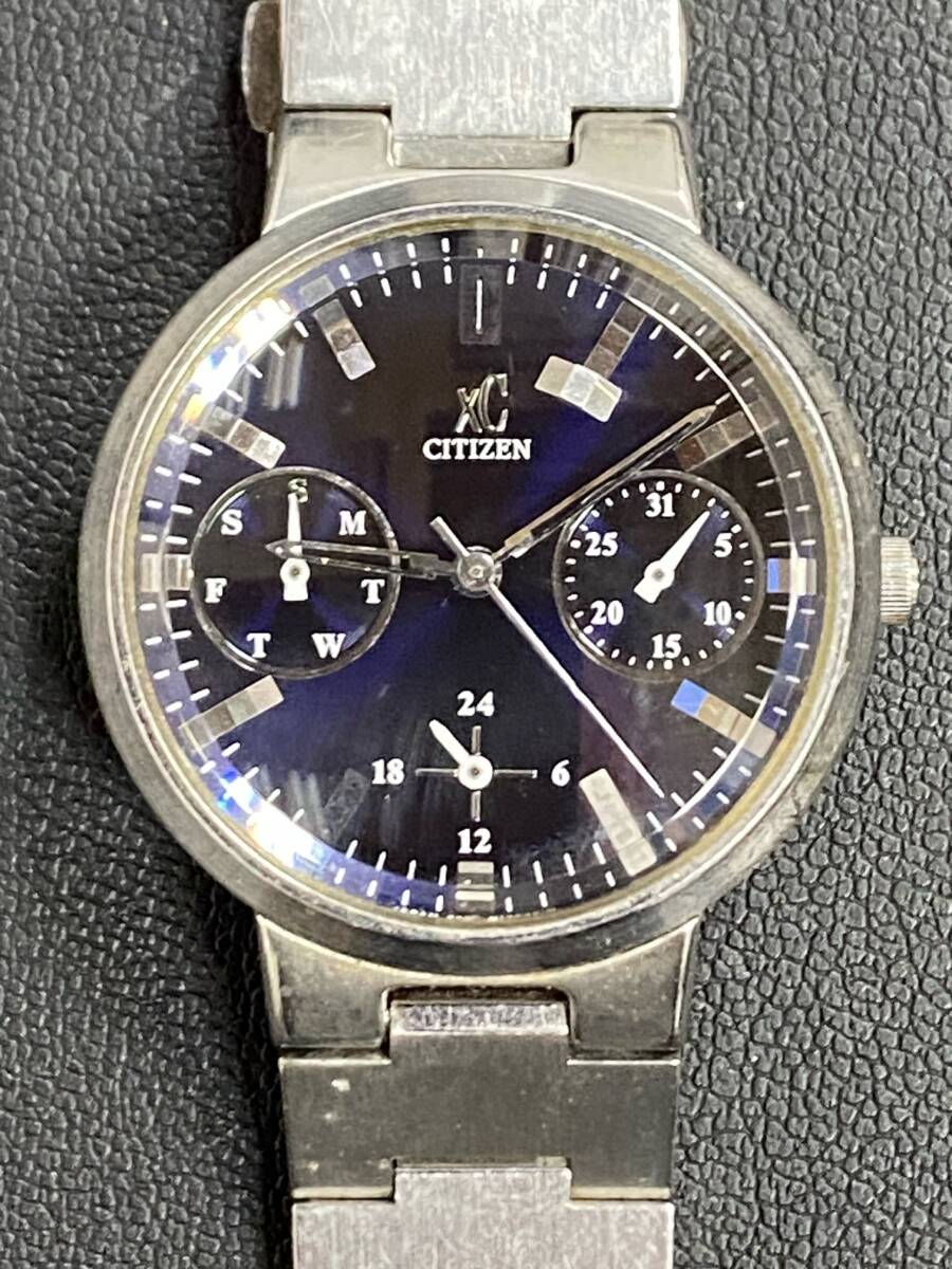 CITIZEN シチズン xC クロスシー 6329-H07812 デイデイト 黒文字盤 ラウンド クオーツ レディース腕時計 _画像1