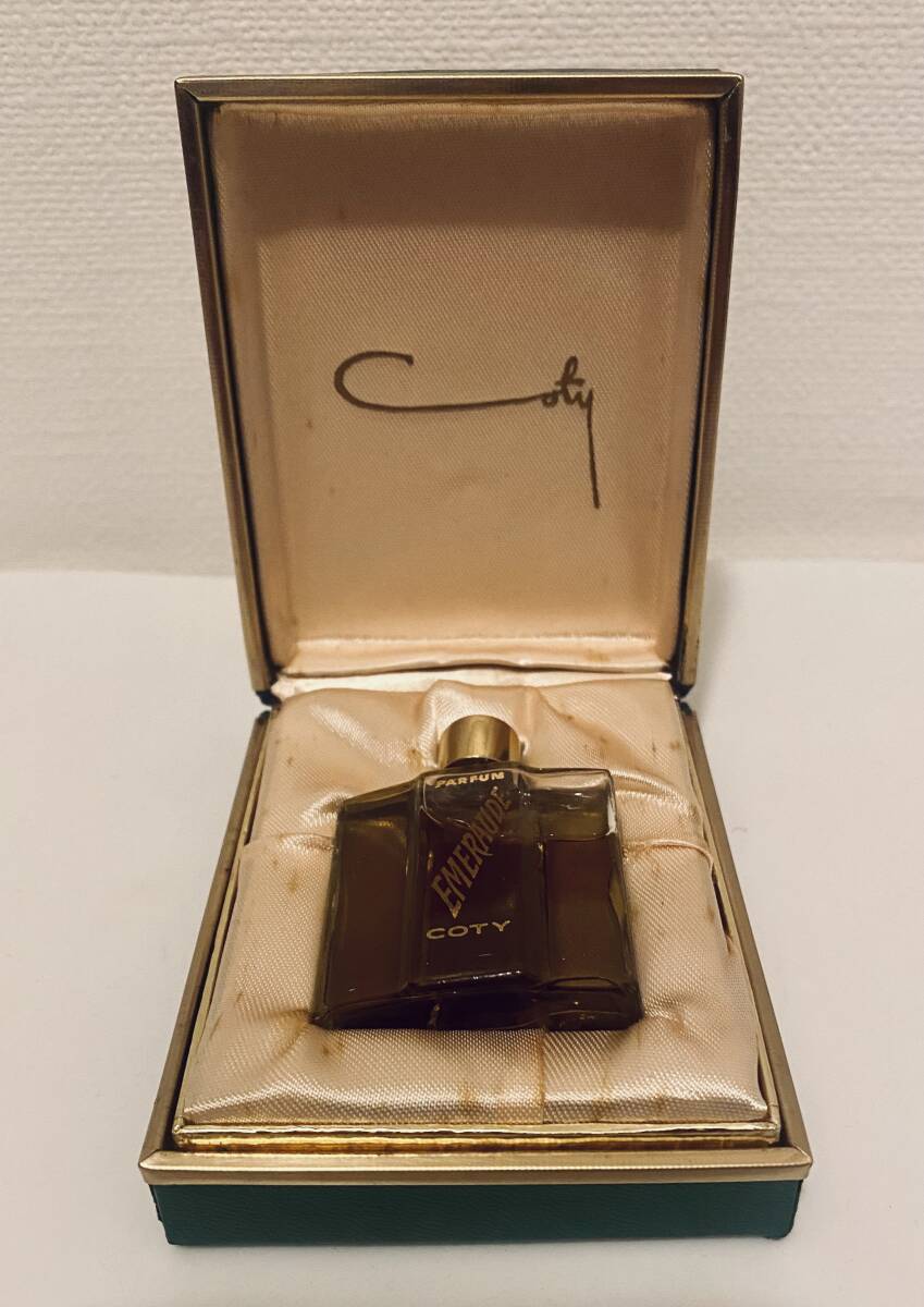 COTY EMERAUDE コティ エメロード NEW YORK PARIS ヴィンテージ品 1921年~1930年品? 0.25oz ケース付 未使用品？_画像3