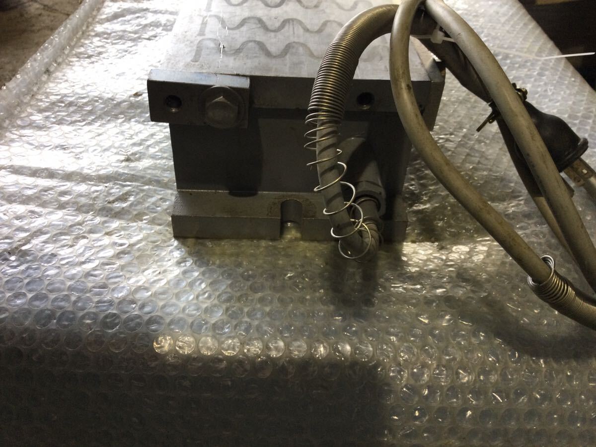 Kanetsu KET 1545A 永久磁気チャック DC100V Kanetsu KET 1545A 永久磁気チャック DC100V