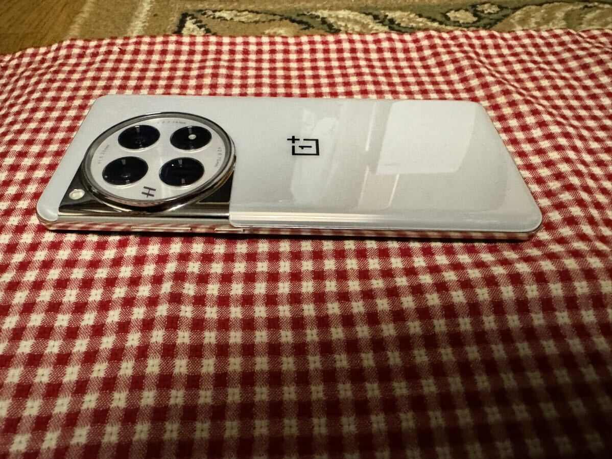 OnePlus 12 12/256GB ホワイト中国版(日本語、Google使用可能)PJD110 SIMフリー _画像5