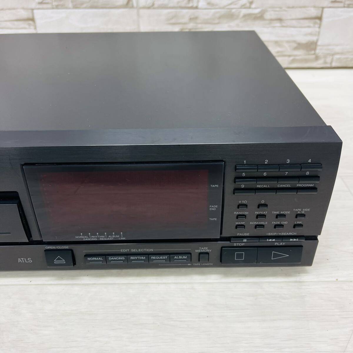 *1 jpy ~* Panasonic Panasonic CD player SL-D70 CD deck 