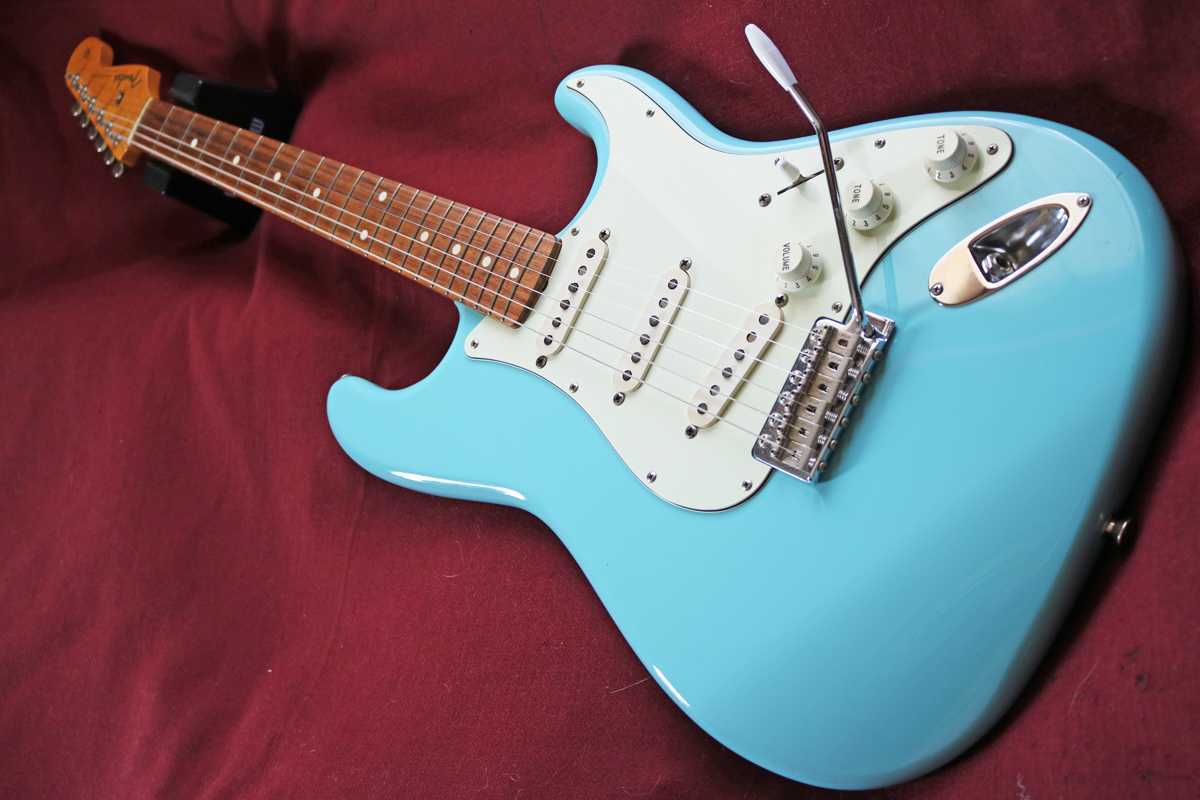 【Fender Japan】ST62 Exclusive Classic 60s Stratocaster Sonic Blue（USA Vintage PU搭載／オイルコンデサー）日本製の画像1