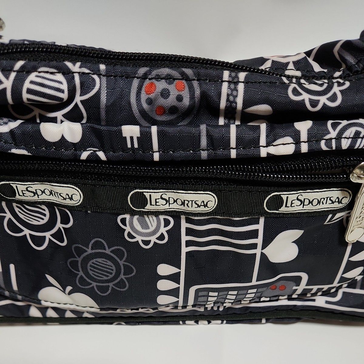 LeSportsac ミニショルダーバッグ レスポートサック 黒