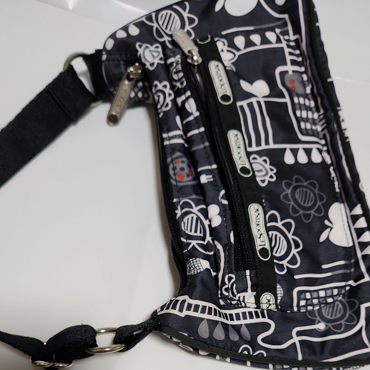 LeSportsac ミニショルダーバッグ レスポートサック 黒