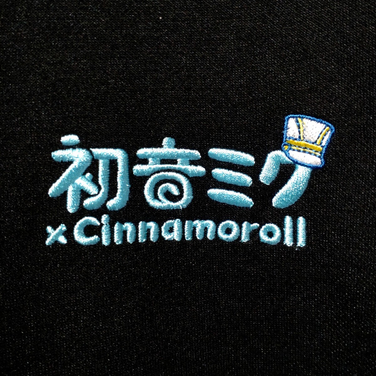 特価/未使用【サイズ=3~4Lフリー】初音ミク×CINNAMOROLL/サンリオ/メンズ/ポンチ生地/スウェット/トレーナー/Bシルエット/胸囲=106～118cm_画像4