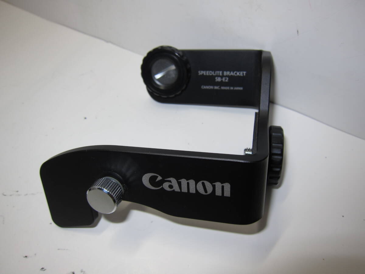 Canon オフカメラシューコード OC-E3 ＋ スピードライトブラケット SB-E2 ■良品■ 10690 _画像5