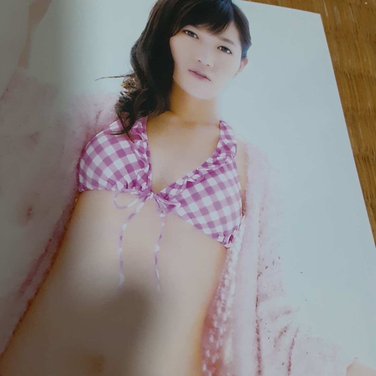 渡辺麻友2L版生写真2枚水着　AKB48 SKE48 NMB48 HKT48 NGT48 SUT48 アイドル　グラビア　チームB_画像3