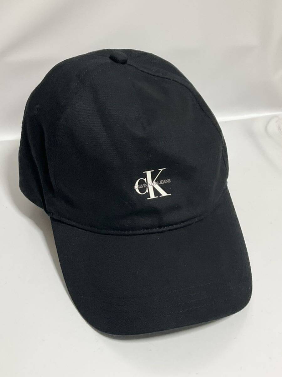 美品 Calvin KleinJeans カルバンクラインジーンズ ロゴ キャップ ベースボールキャップ 帽子 ブラック 黒色 サイズフリー（標準約54㎝）_画像1
