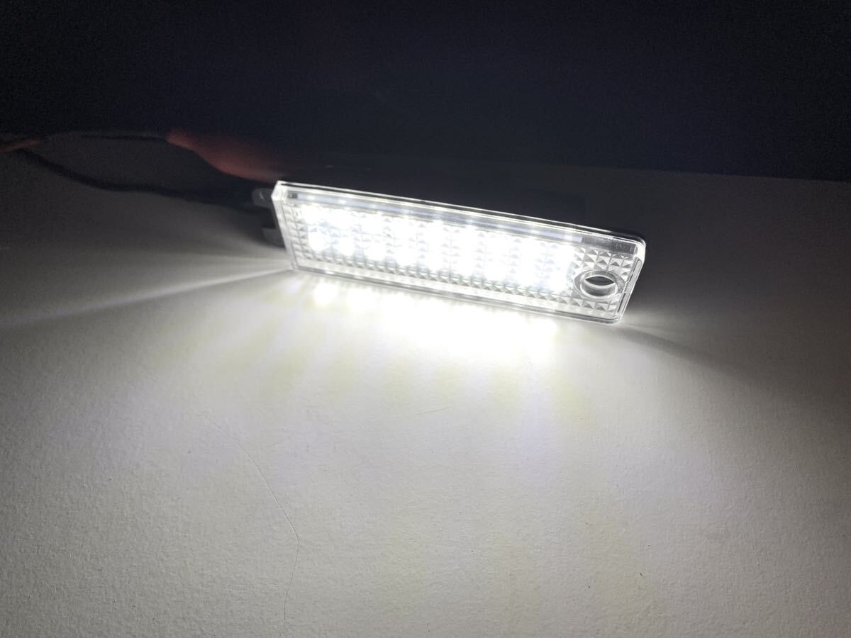 安心の４ヶ月保証☆トヨタ　センチュリー　UWG60　LED ナンバー灯 ライセンスランプ 純正 ルームランプ　カーテシランプ　1