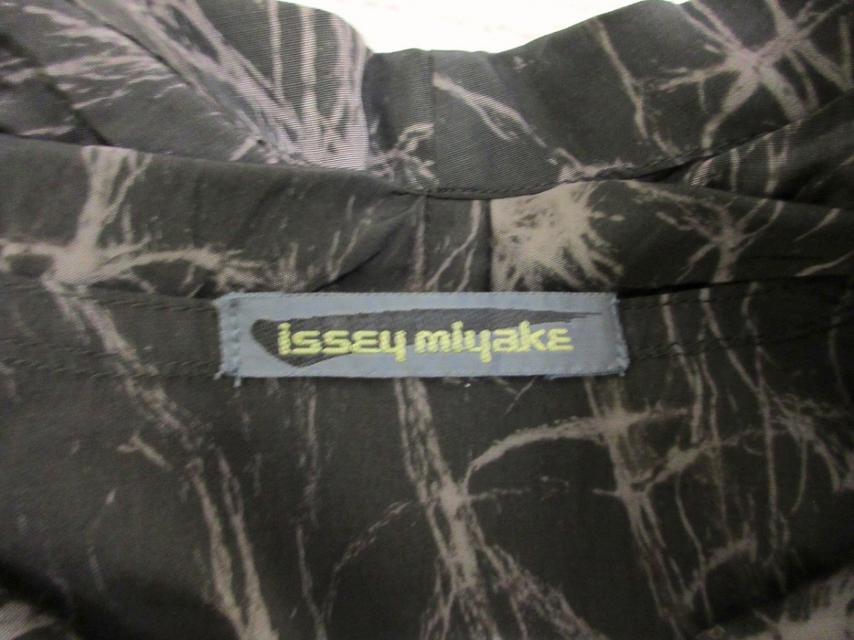 ISSEY MIYAKE イッセイミヤケ 総柄シャツ 9 JG13866 綿50% レーヨン50% 日本製 PLEATS PLEASE プリーツプリーズ_画像4