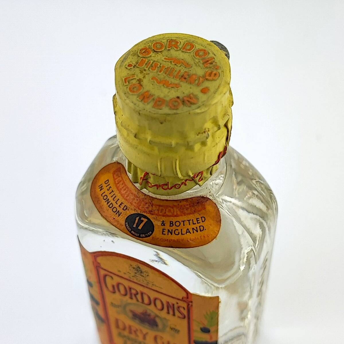 GORDON'S LONDON DRY GIN TIN CAP 約47度 約60ml【ゴードン GORDON'S LONDON DRY GIN TIN CAP 約47度 約60ml【ゴードン
