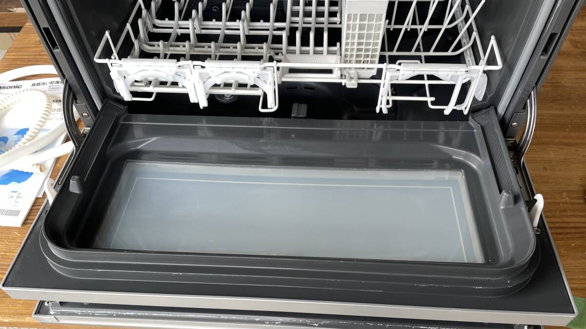 概ね美品　Panasonic パナソニック 食器洗い乾燥機 2020年製 NP-TZ300-S 食器点数40点 シルバー 福岡市_画像7