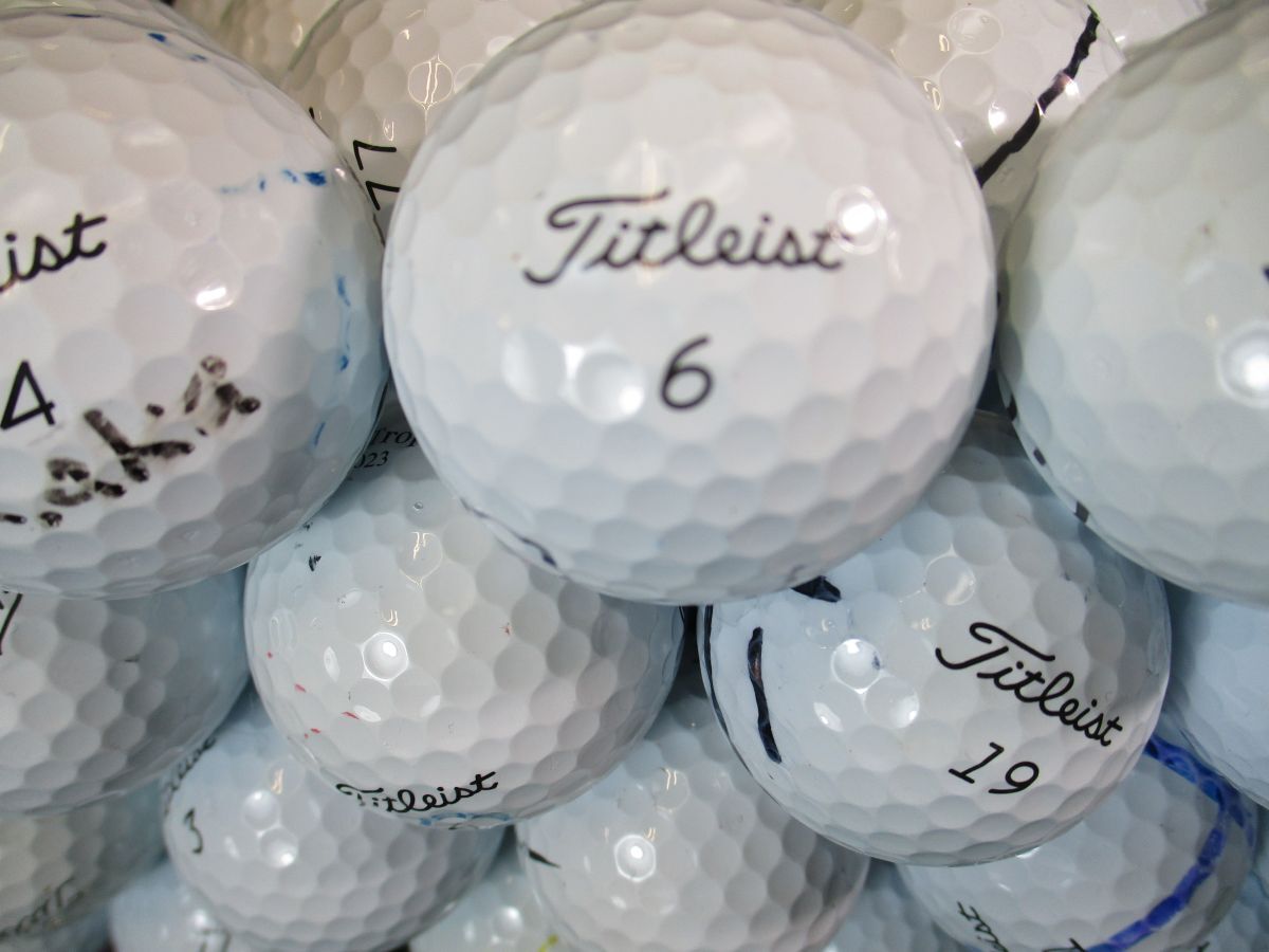 2794【特A２級】タイトリスト Titleist PROV1 50個_画像1