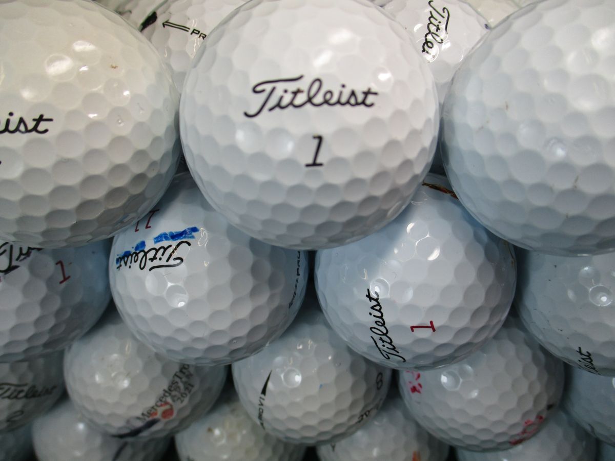 2859【特A２級】タイトリスト Titleist PROV1/PROV1X 50個_画像1