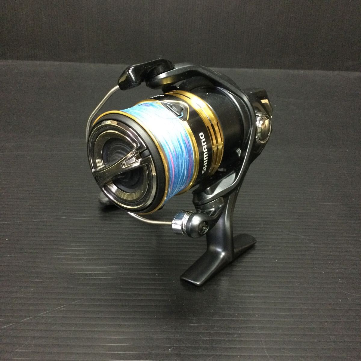 【A-233】釣り リール SHIMANO シマノ C3000HG_画像2