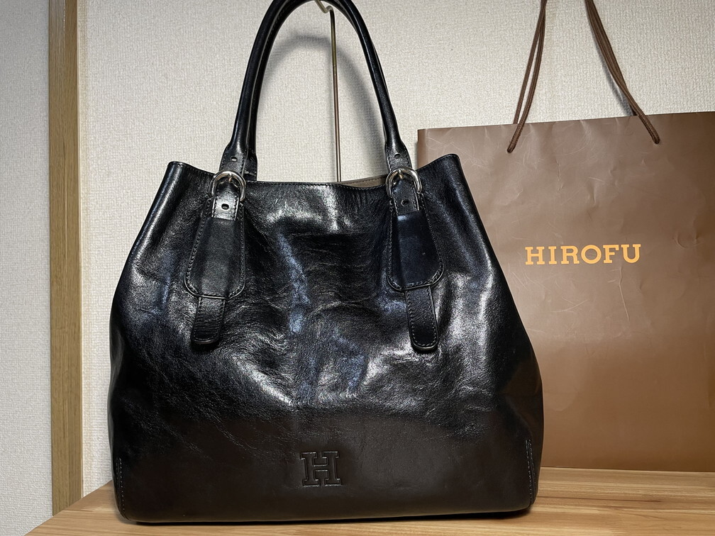 ●２００００円即決・送料込み●　　HIROFU　ヒロフ　トート型　レザーバッグ